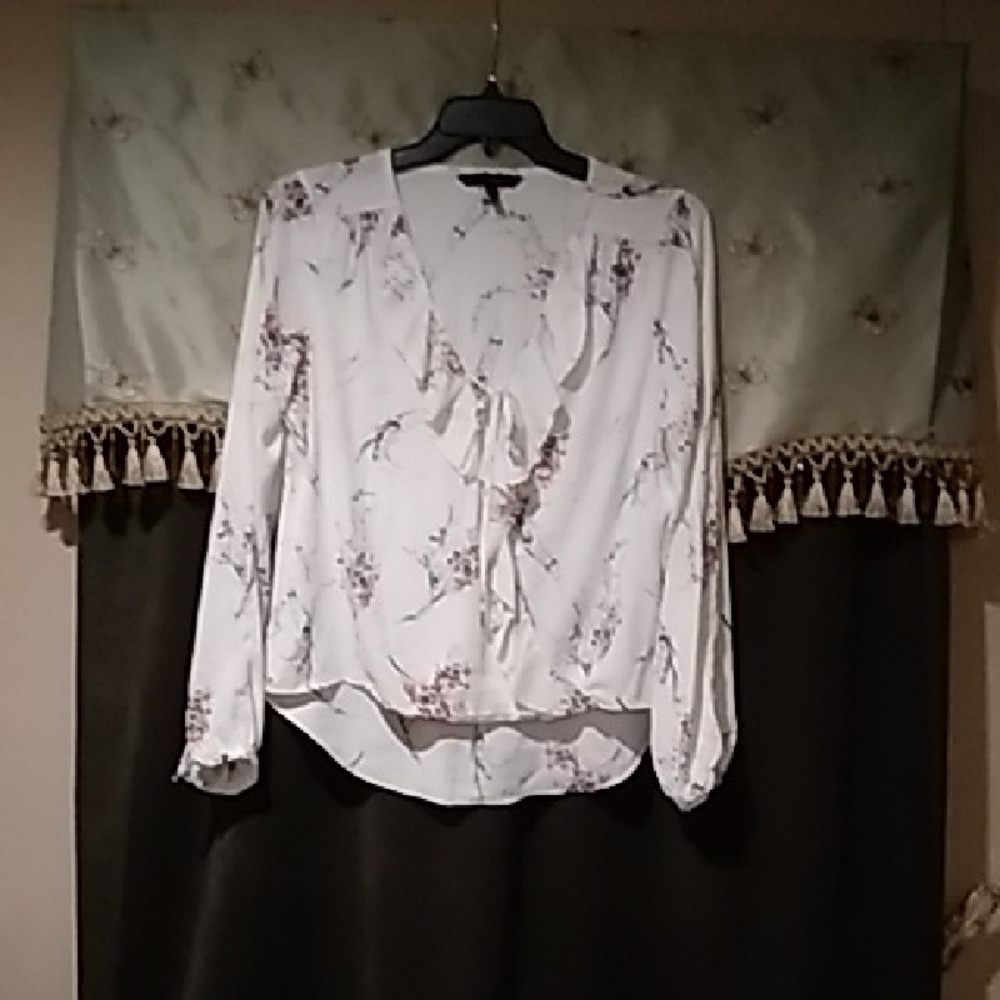 White House Black Market Floral Blouse